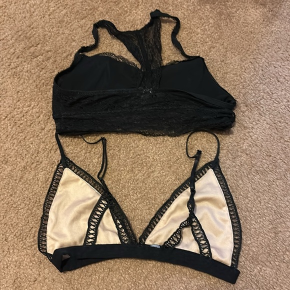 Bras - Picture 2 of 2